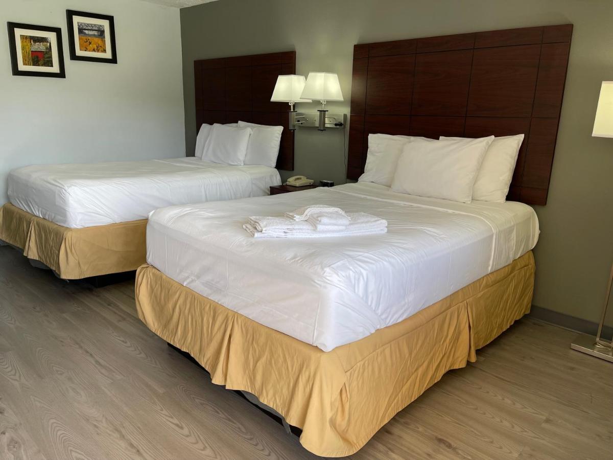 Americas Best Value Inn At Central Valley-Woodbury Exterior foto