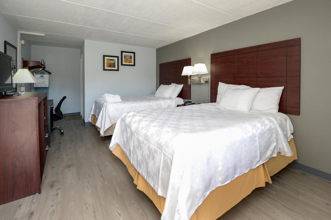 Americas Best Value Inn At Central Valley-Woodbury Exterior foto