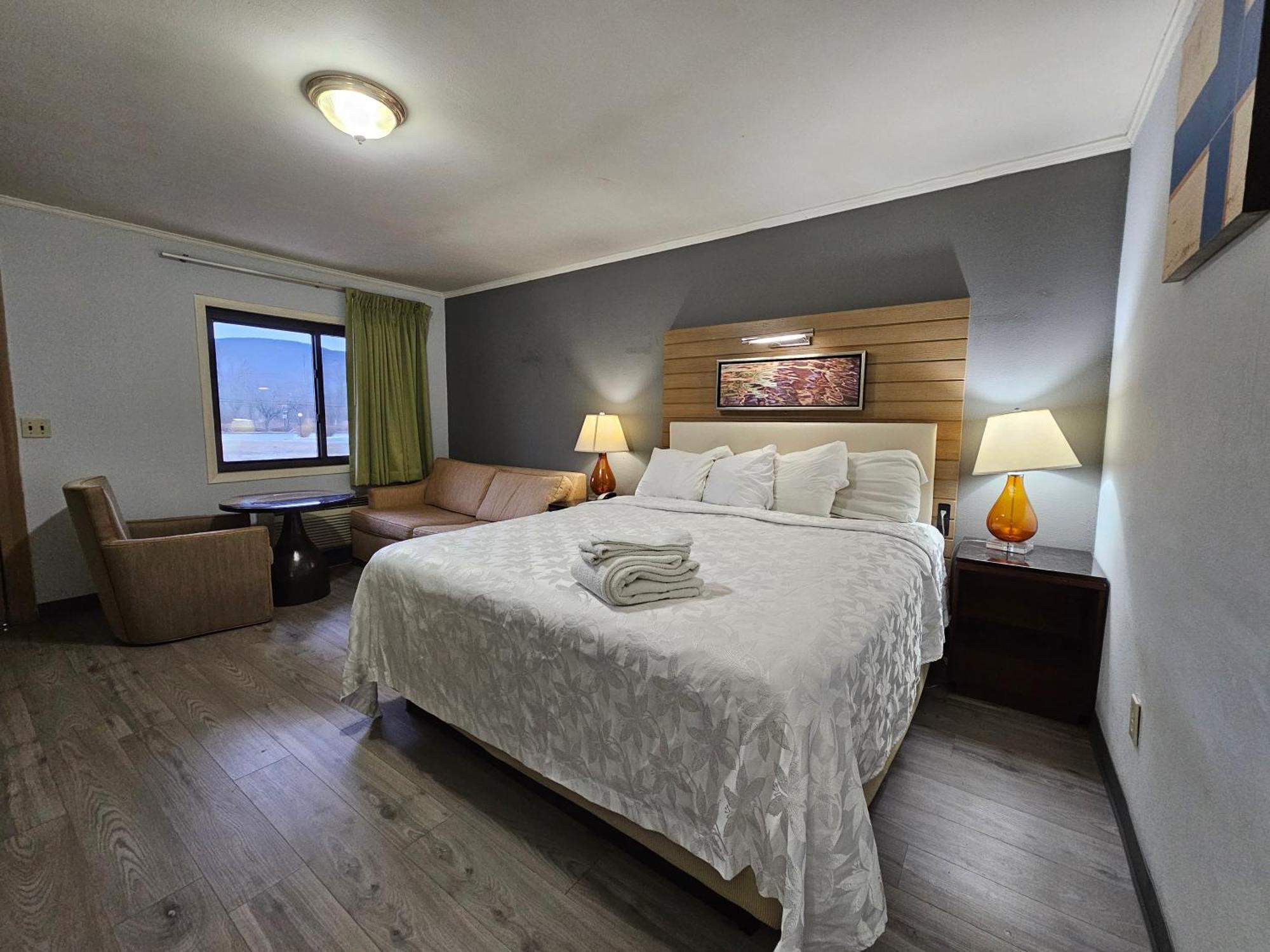 Americas Best Value Inn At Central Valley-Woodbury Exterior foto